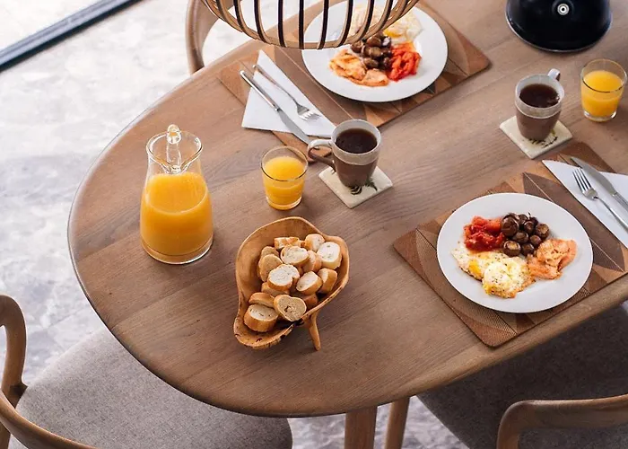 House Bale, Bale 度假居 Kostel